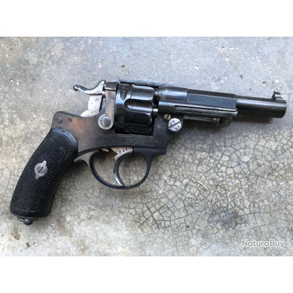 TRES BEAU REVOLVER 1874 BLEU DE GUERRE TOUT AU MEME NUMERO DRAGONNE