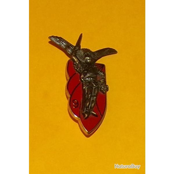 INSIGNE PARACHUTISTE : 9� R�giment de Chasseurs Parachutistes, pastille oblongue ,Saint Michel au vo
