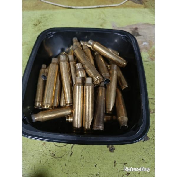 VRAC DE 34 �TUIS 300 WIN MAG DIVERS FABRICANTS