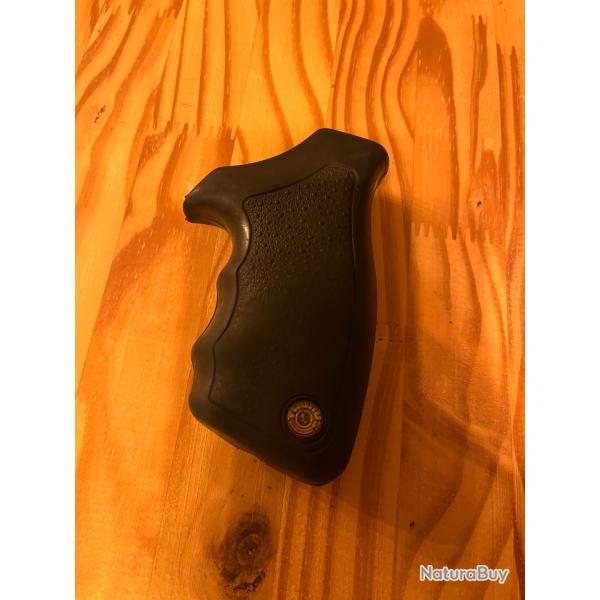 plaquette de crosse taurus 82