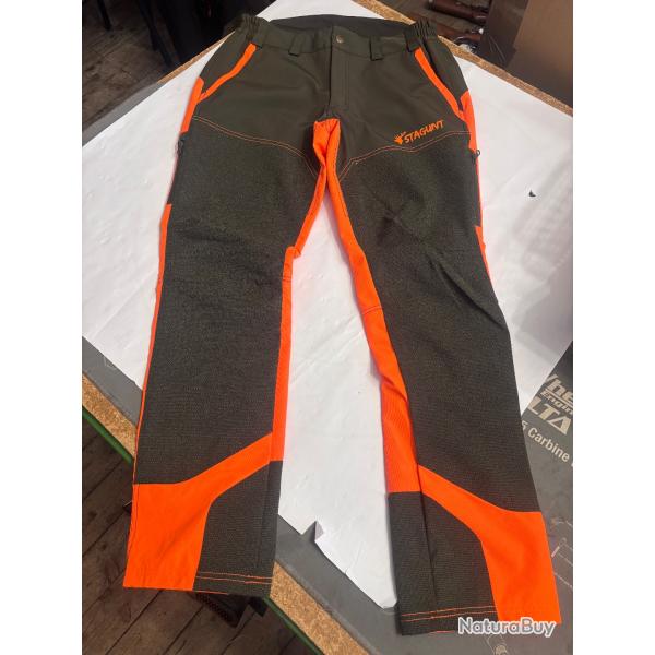Pantalon STAGUNT