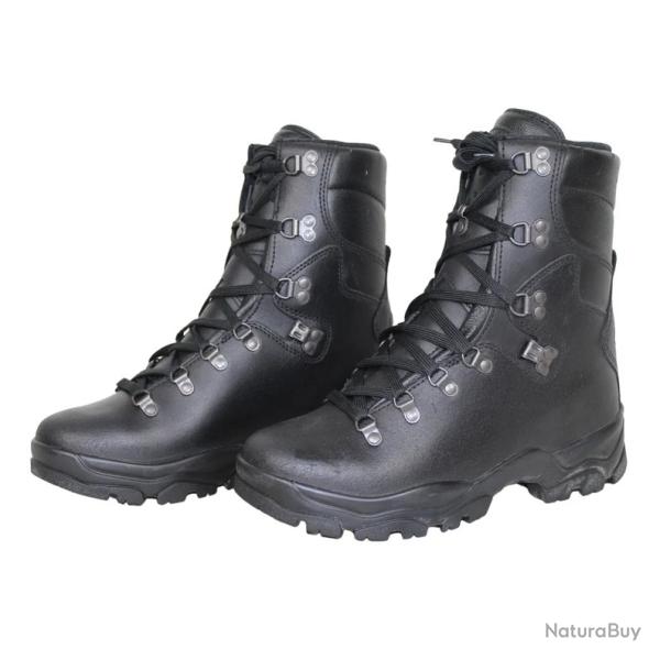Chaussure de combat zone temp�r� neuve. GoreTex