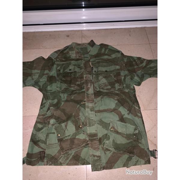 Belle veste camoufl�e 47/54 Indochine, sortie de la malle d'un officier n'ayant pas fait l'Algerie .