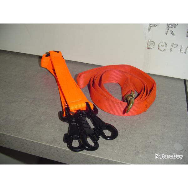 coupleur triple neuf 25 cm mousquetons gros chiens +laisse 150 cm .