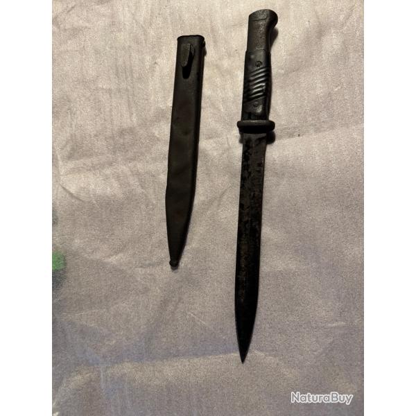 ba�onnettes allemande 84/98 et une LEBEL