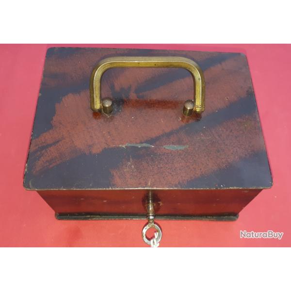Coffret acier "Coffre fort" petit mod�le(Ref #56) avec cl� - Tr�s lourd