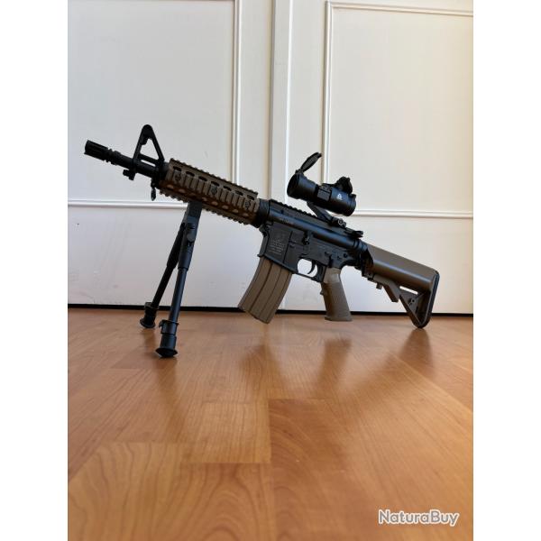 Colt M4A1 CQBR avec accessoires
