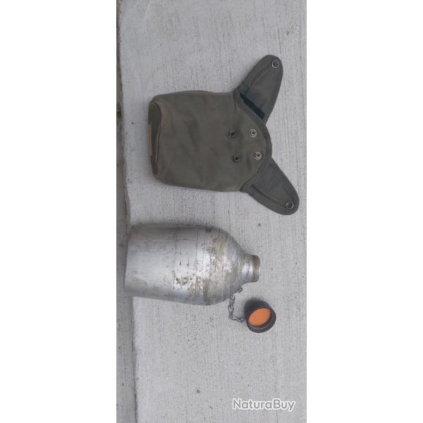 Gourde arm�e fran�aise avec �tui