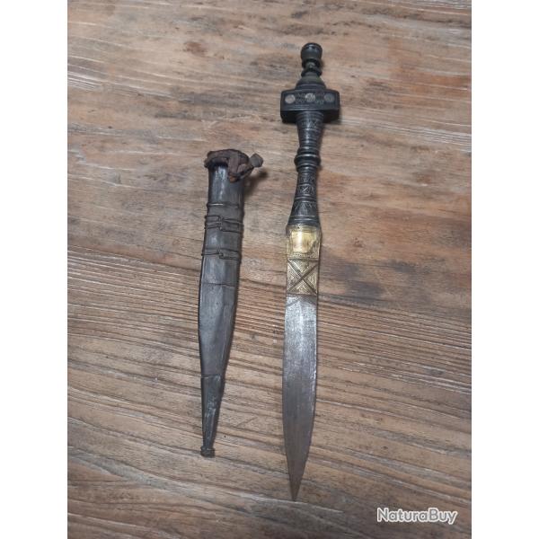 Dague ethnique origine � identifier