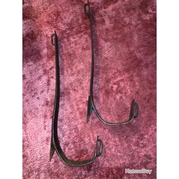 Paire de Grimpettes US de tlgraphiste dates 44 .