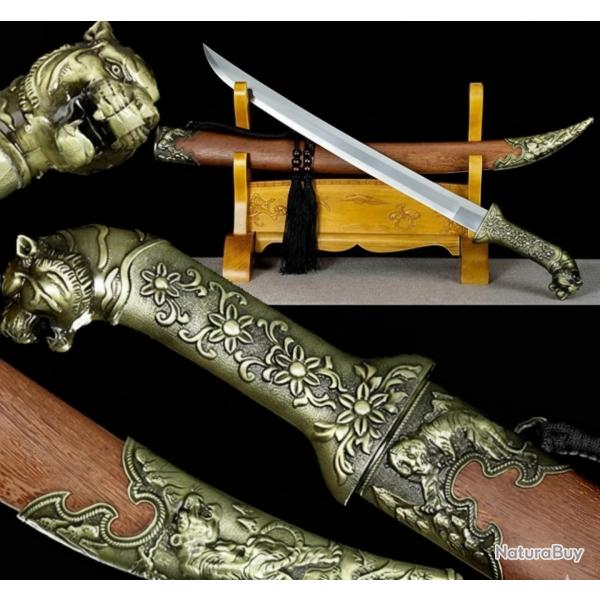 �p�e Sabre du Tigre - Puissance et �l�gance d'Inspiration MongoleSolide, bataille, tranchante