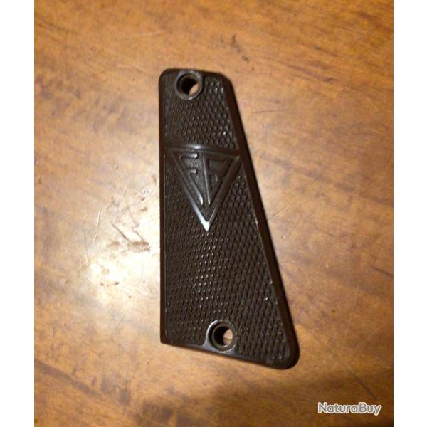 Plaquette gauche radom vis35 n2