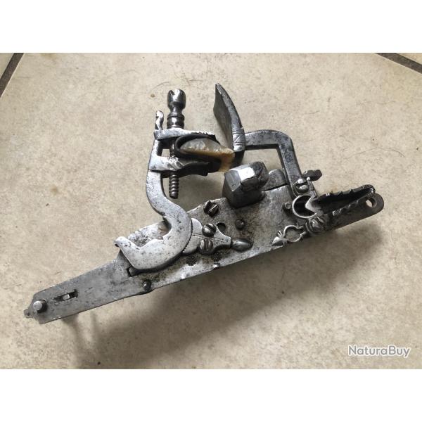 PLATINE MIQUELET BON ETAT VERS 1760 PROBABLE ESPAGNE