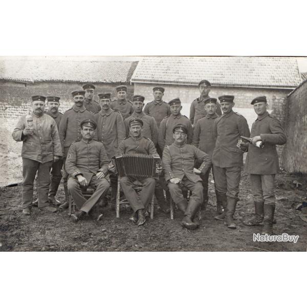 CPA -Photo - Un Groupe Soldats Allemands - N�4166