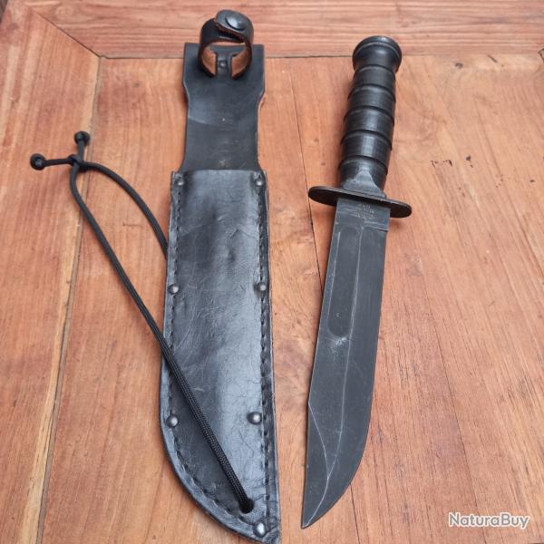 Imposant et Lourd Couteau CAMILLUS New York U.S.A Manche en Cuir avec �tui en cuir