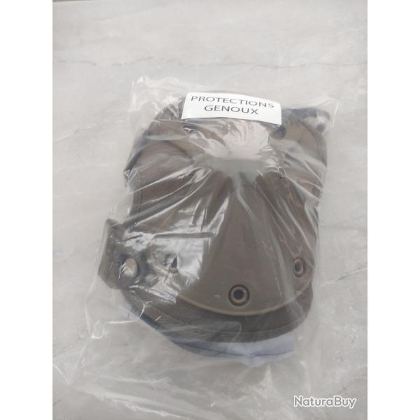 Genouill�res Hatch neuves surplus