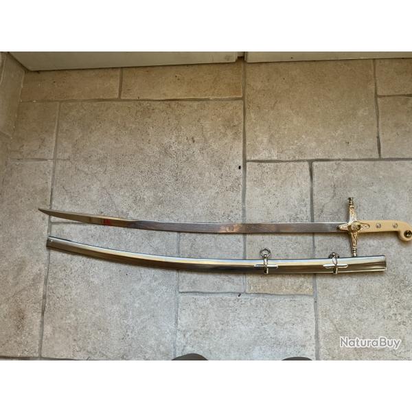 Sabre d'officier  l'orientale britannique.