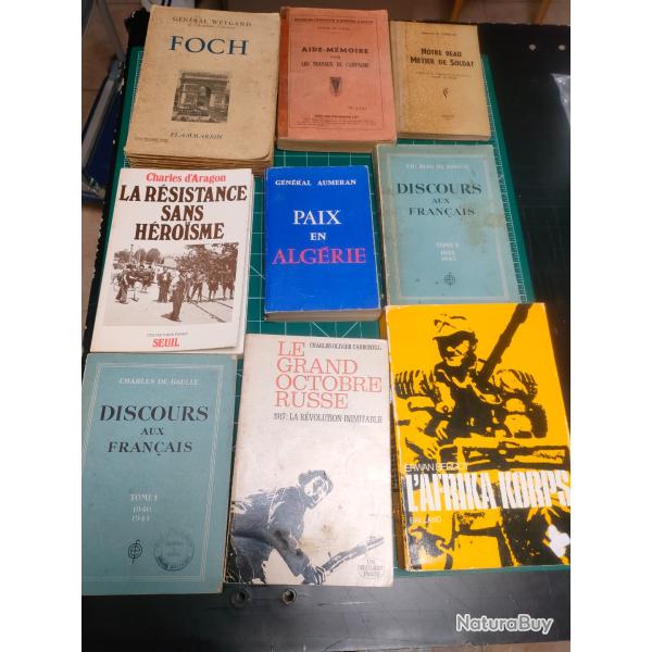 Lot de 9 livres militaire, aide-m�moire,etc.. (2)