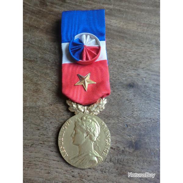 m�daille minist�re du travail G.bagy  1955