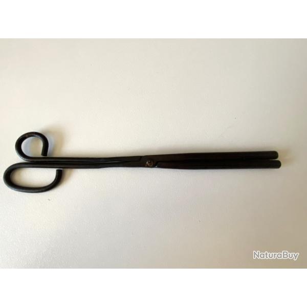 Outil Ancien Artisanal Fer � Tuyauter Canon de Repasseuse Instrument 1900 Fonte