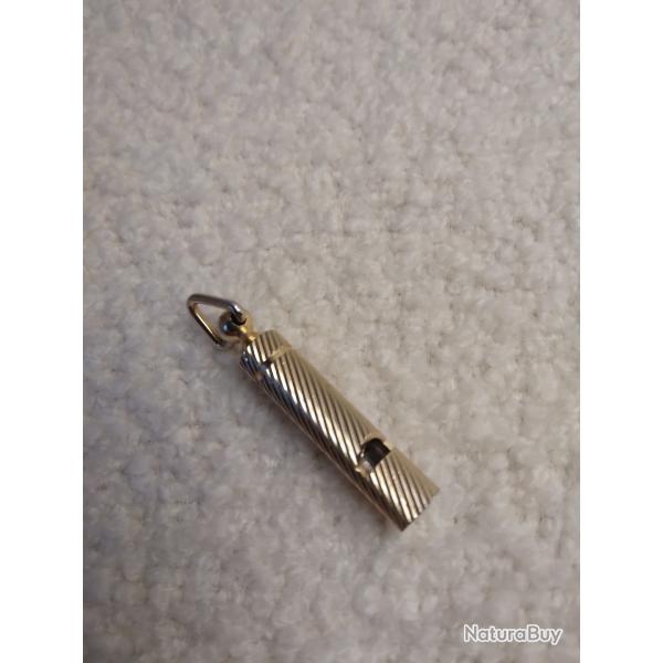 Sifflet pendentif d alerte