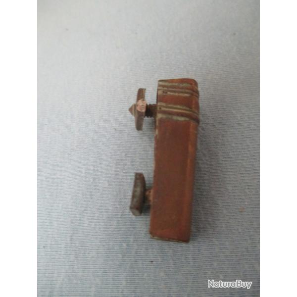 porte plumet de casque  de pompier ou autre