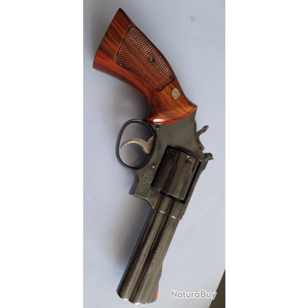 Smith et wesson 586 no dash .357
