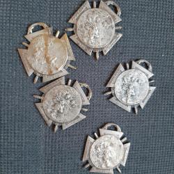 Lot de croix journ&eacute;e du poilu Guerre de 14-18 - M&eacute;dailles de soutien &agrave; l'effort de guerre.