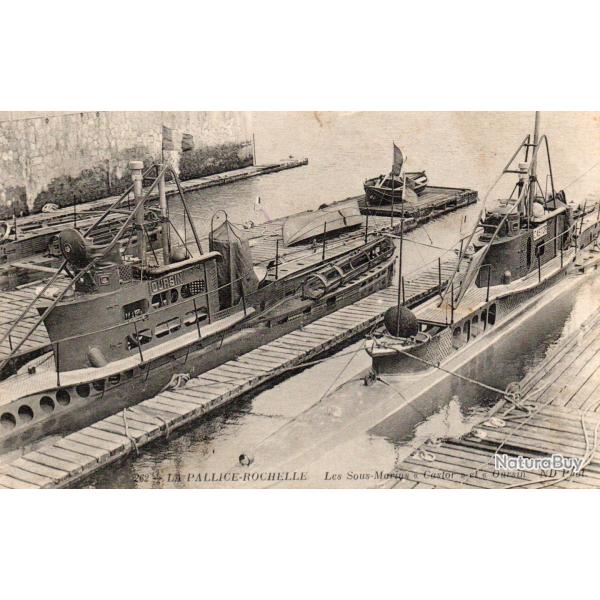 CPA - Marine de Guerre - LA PALLICE-ROCHELLE - LES  Sous - Marins  " Castor et Oursin N�4213
