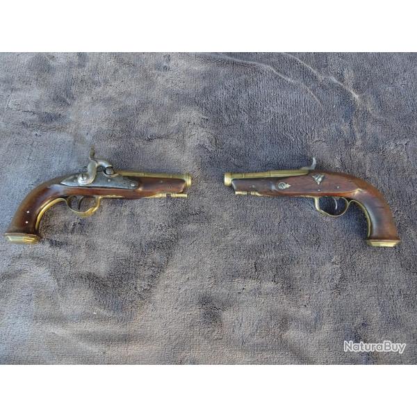 Paire de pistolets de marine.