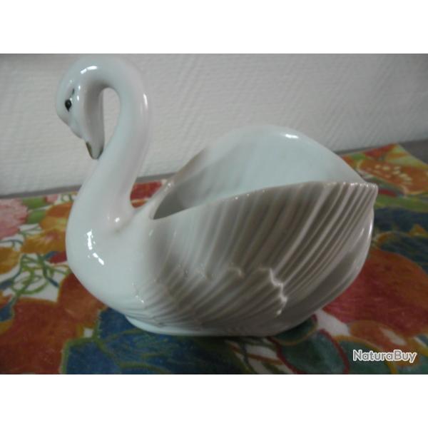 PETIT CYGNE PORCELAINE CACHE POT /VIDE POCHE OU AUTRE EXCEL. ETAT