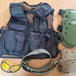 Lot &eacute;quipement airsoft : Gilet / Genouill&egrave;res/Coudi&egrave;res / Ceinturon/ lunette