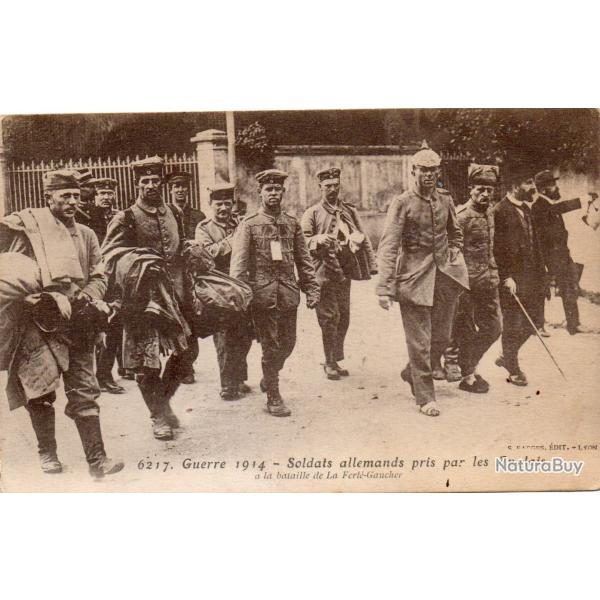 CPA -  Guerre 1914  Soldat Allemands pris par les Anglais N�4229