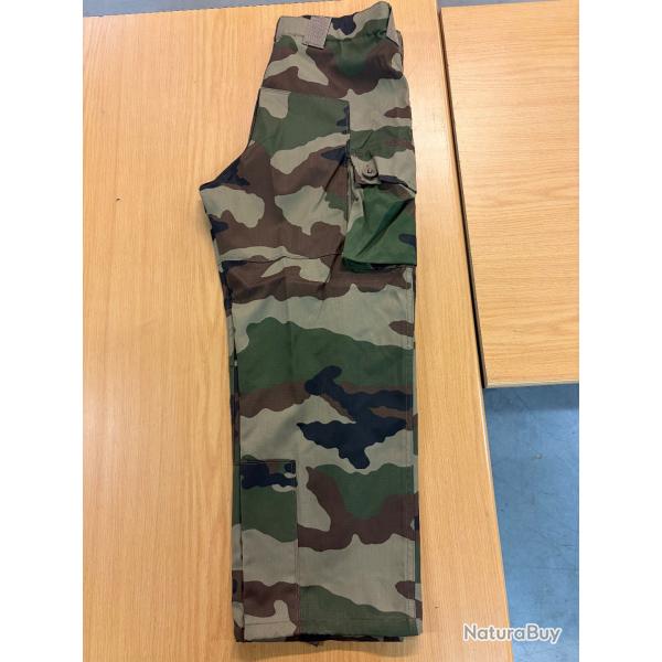 Treillis complet (veste+pantalon)Militaire.Zone chaude