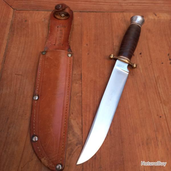 Joli Couteau de Chasse SABATIER avec �tui en cuir Manche en Cuir