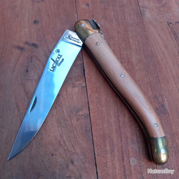 Joli Couteau FORGE DE LAGUIOLE Manche en Bois avec Poncetage