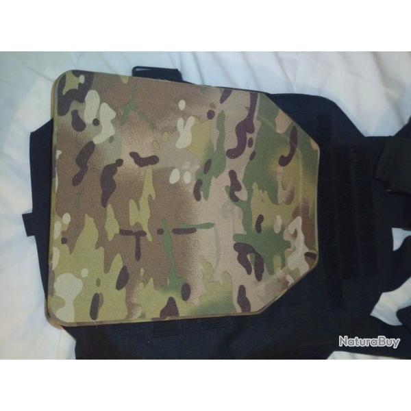 GILLET AVEC 2 PLAQUES PARE BALLES NIJ 4