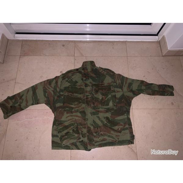 Magnifique veste 47/53 port�e en Indochine par un Officier ayant termin� sa carri�re en EO .