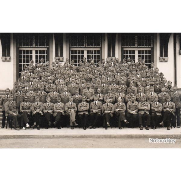 CPA -Photo - Un Groupe Soldats  N�4235
