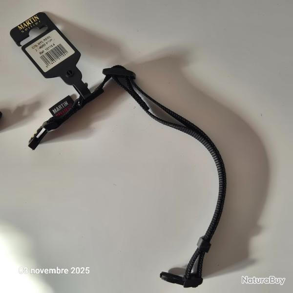 Collier nylon extensible  noir pour chien de taille moyenne de marque fran�aise 16-30/45