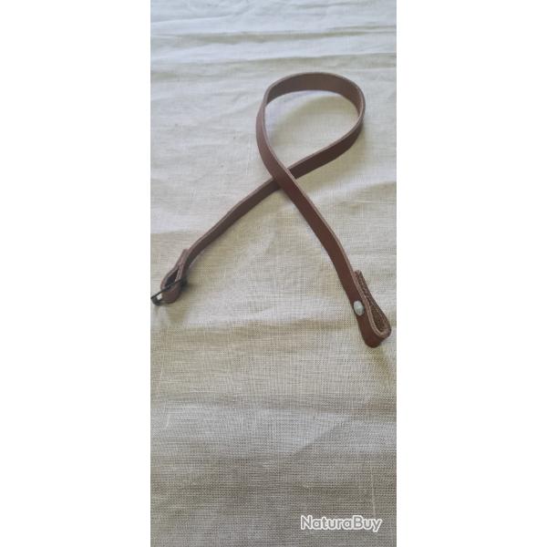 Jugulaire Fran�aise pour casque Adrian