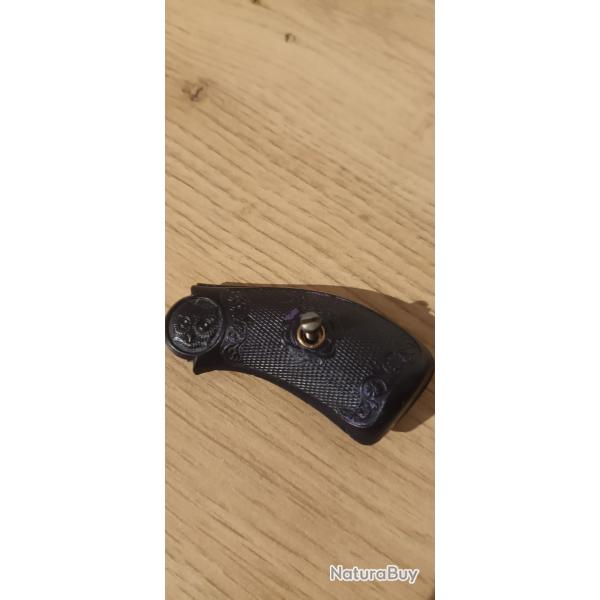 Vend plaquettes revolver Iver johnson 32