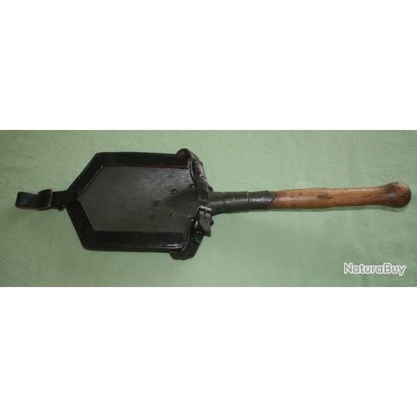 PELLE ET PORTE PELLE