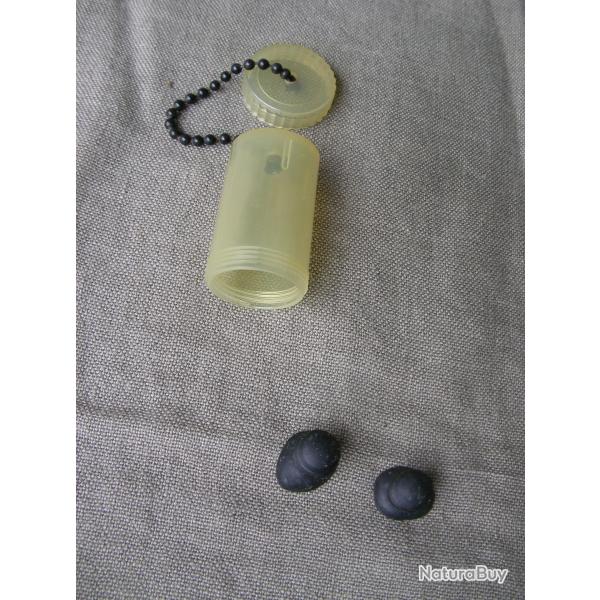 WW2/POSTWAR US 2 BOUCHONS ANTI BRUIT NEUFS AMRICAINS DANS LEUR BOTE EN PLASTIQUE