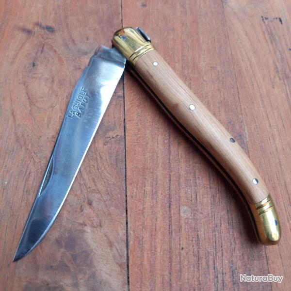 Joli Couteau LAGUIOLE BATUT Mancheen Bois de GENVRIER