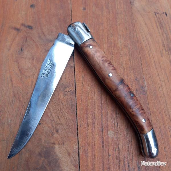Couteau LAGUIOLE BATUT Mancheen Bois de GENVRIER