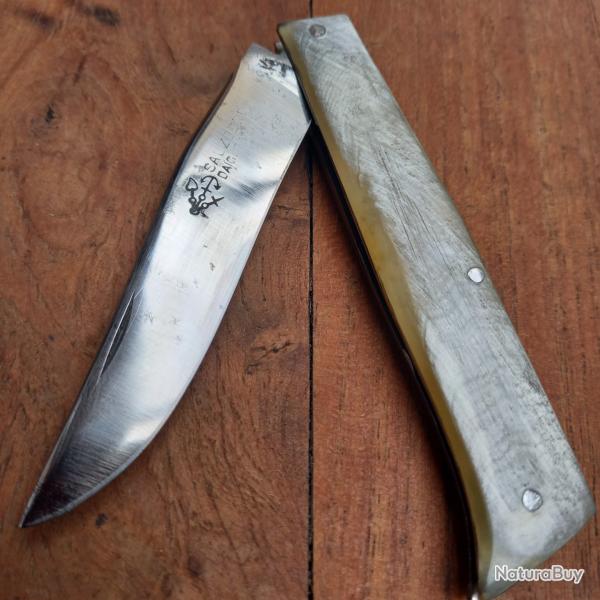 Couteau R�gional L ALPIN SAUZEDE DAIGUEBONNE Manche en Corne