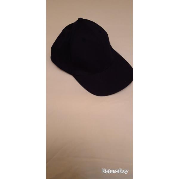 Casquette amricaine bleu marine neuve