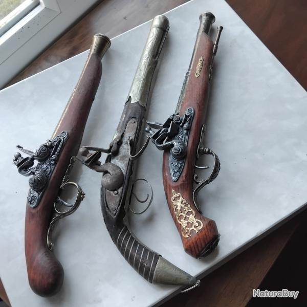 Lot de 3 rpliques armes a feu