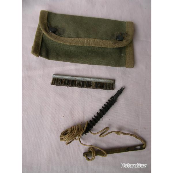 WW2 US POCHETTE MILITAIRE AMRICAINE POUR NETTOYAGE ENTRETIEN .30 ETC AVEC 3 LMENTS (39-45)